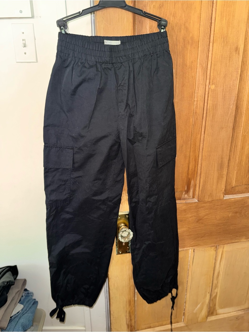 Black women’s Cargo Jogger Pants - Unbranded